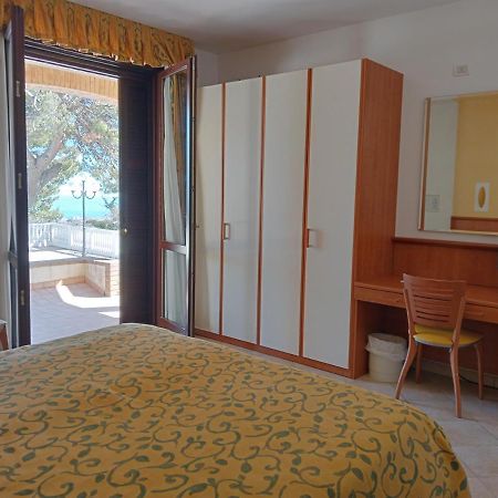 Hotel Bel Sit Senigallia Exterior photo