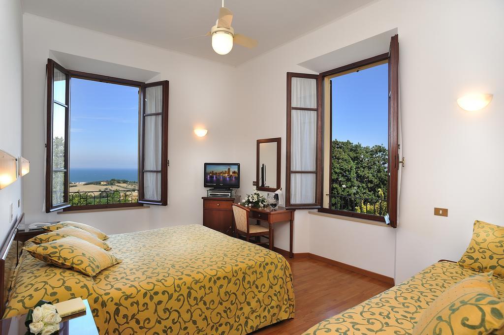 Hotel Bel Sit Senigallia Room photo