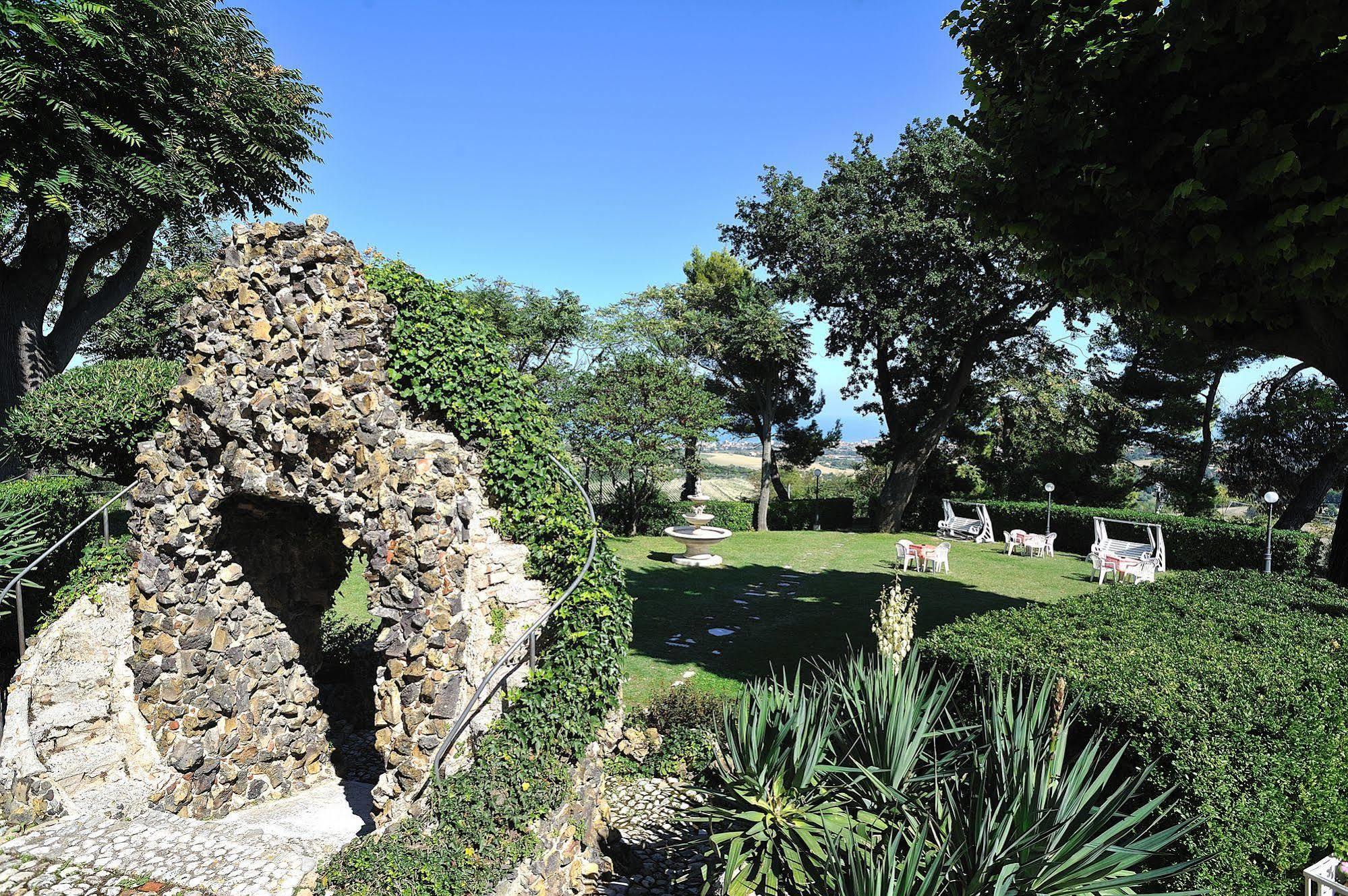 Hotel Bel Sit Senigallia Exterior photo